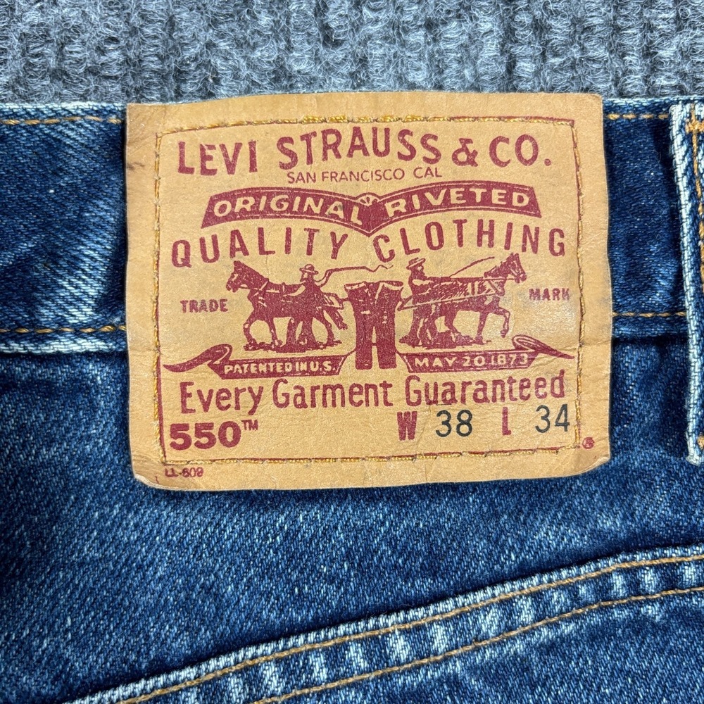 Levi Strauss 550 Relaxed Fit Jeans Men 38x34 Blue Y2K Vintage Black Batwing Tag - Picture 16 of 16